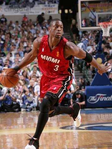 世界足球史上的重要改革（全球足坛的里程碑式变革）