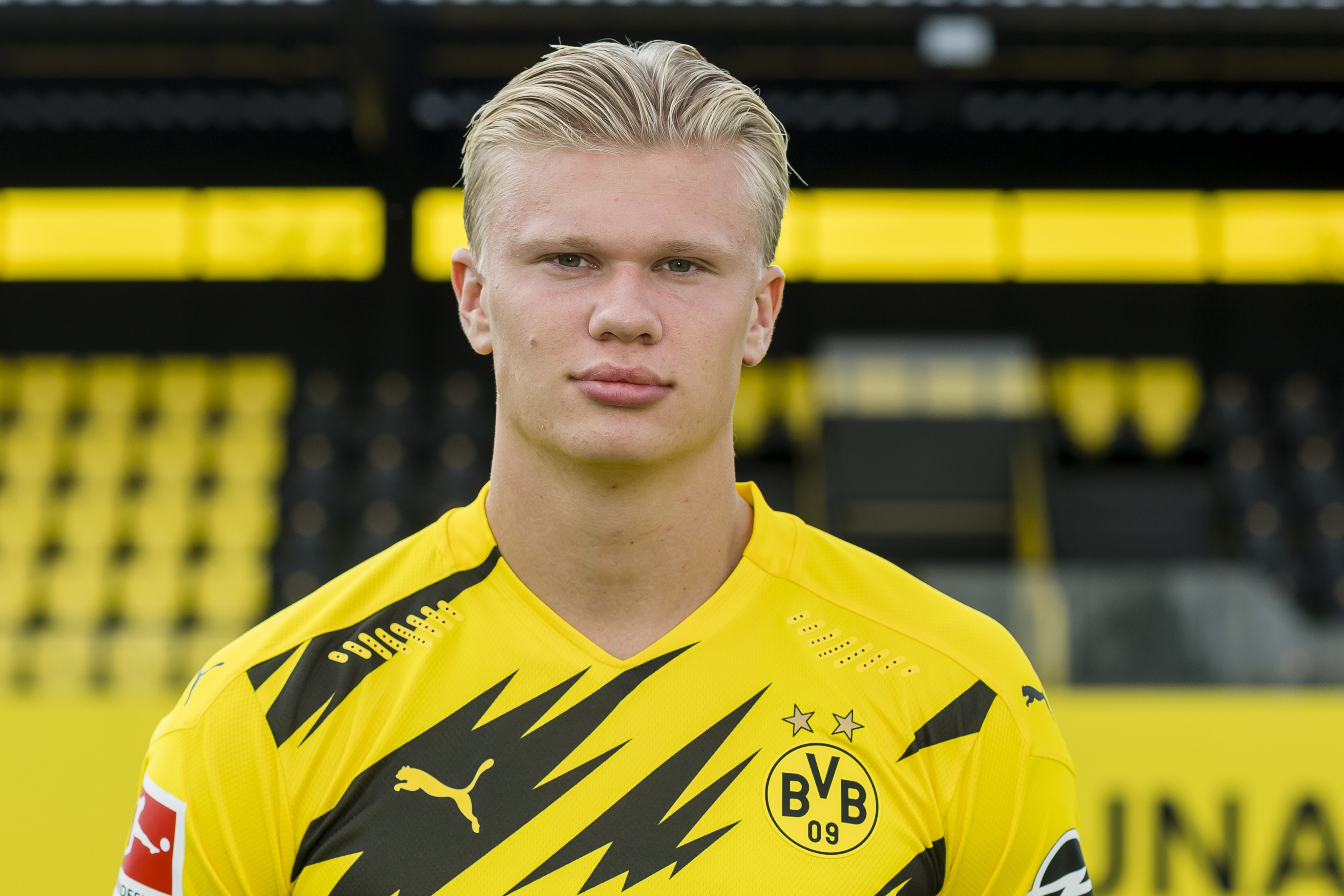 半场战报：阿森纳1-1拜仁，廷贝尔破门，伦纳特-卡尔扳平（半场战况：阿森纳1-1拜仁，廷贝尔先拔头筹，伦纳特-卡尔扳平比分）