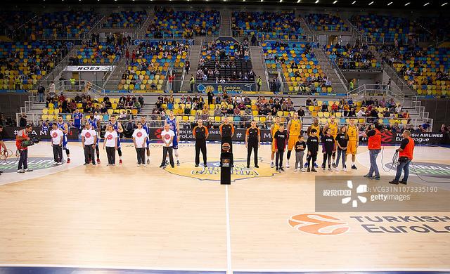 25年国家队比赛结束了，明年又是世界杯了。回想2...（国家队2025赛季收官，世界杯年将至：回望这两年）