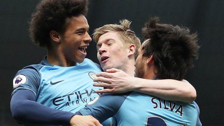 太阳报走访出售原味球衣公司的仓库：汗臭味强烈却不令人反感（太阳报实访原味球衣公司仓库：汗味浓重却不招人厌）