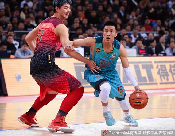 希门尼斯：进球那一刻想起了妻儿，那球是我所爱的人一起进的（希门尼斯：破门瞬间想起妻儿，这球是与我所爱之人共同完成的）