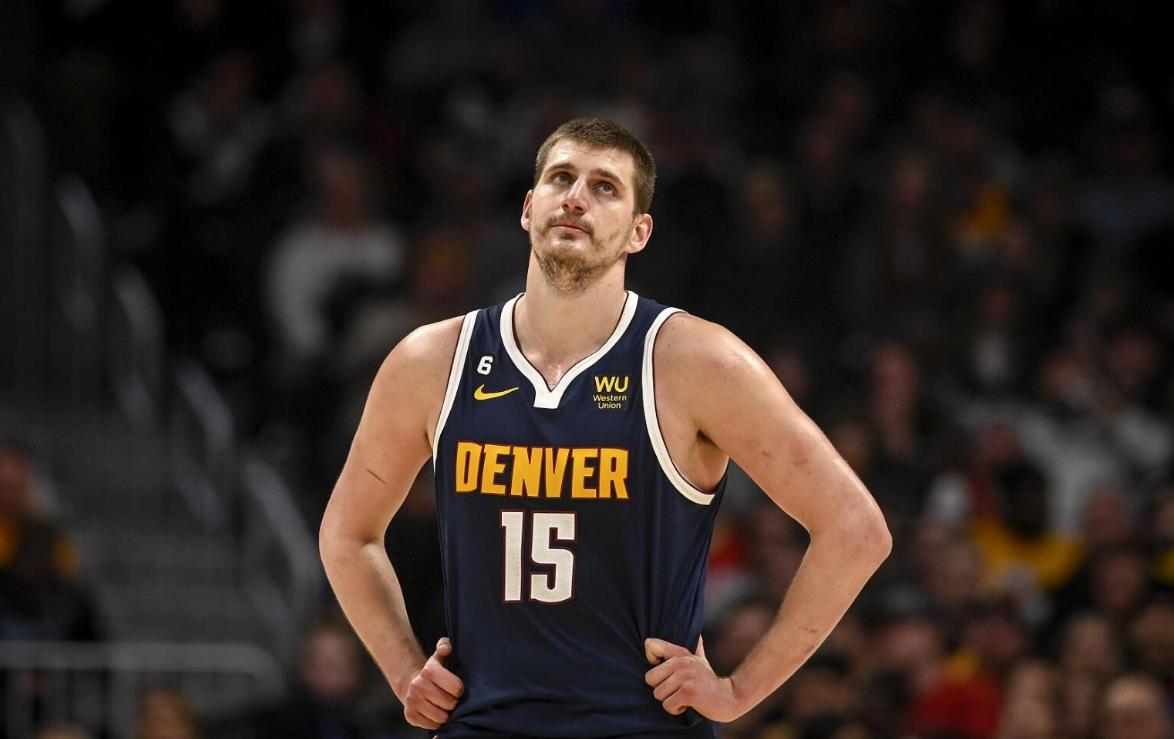 静雨：瀚森今天单打媲美约基奇&恩比德 后续他应该有10+分钟时间（静雨：瀚森今日单打不逊约基奇与恩比德，后续应获10分钟以上出场时间）