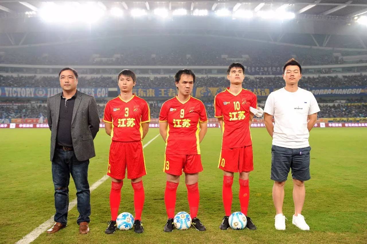 深圳青年人瞄准云南玉昆外援，2026冲超计划曝光（深圳青年人欲引进云南玉昆外援，2026冲超方案浮出水面）