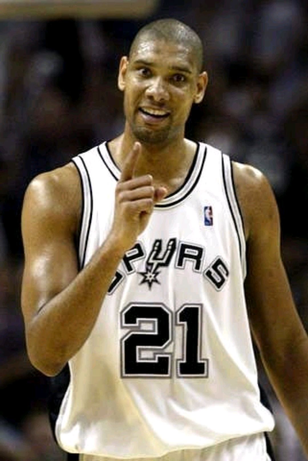 湖人东契奇：赛季初我防守打得很好，我正在努力恢复到那种状态（湖人东契奇：赛季初防守表现出色，正努力找回那种感觉）