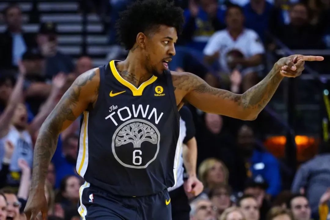 9中7&15分9板&正负值+35！媒体人：40分钟制周琦赛场影响力更大了（周琦在40分钟赛制下影响力更强：9投7中、15分9板，正负值+35）