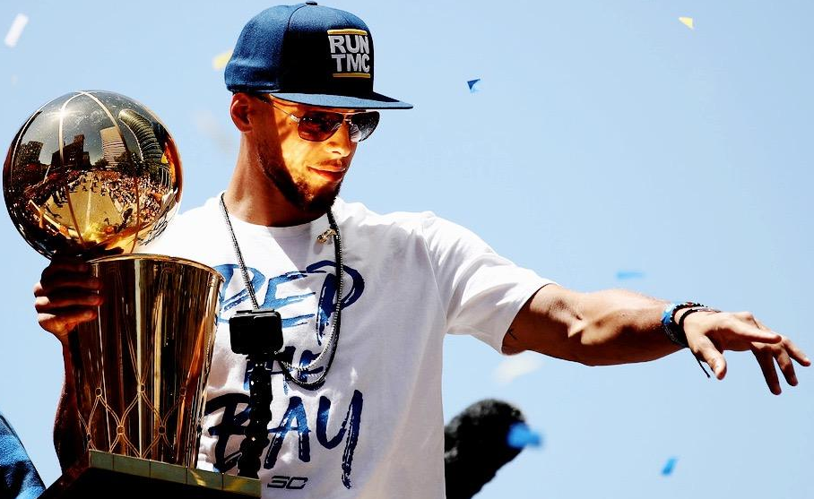 德罗赞空砍37分8助攻＆威少27分6篮板，国王不敌活塞（德罗赞37分8助攻、威少27分6篮板难救主，国王不敌活塞）